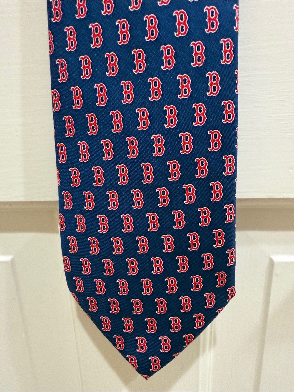 NWT Vineyard Vines Silk Tie with Boston Red Sox Logo